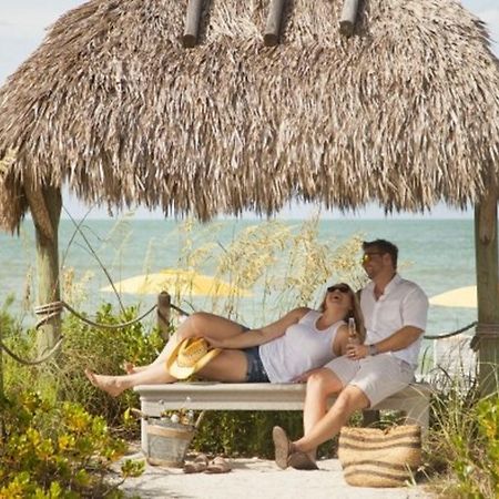 Sunset Beach Inn Sanibel Exterior photo